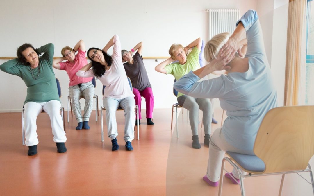 Améliorez votre ménopause avec le yoga et découvrez six postures clés